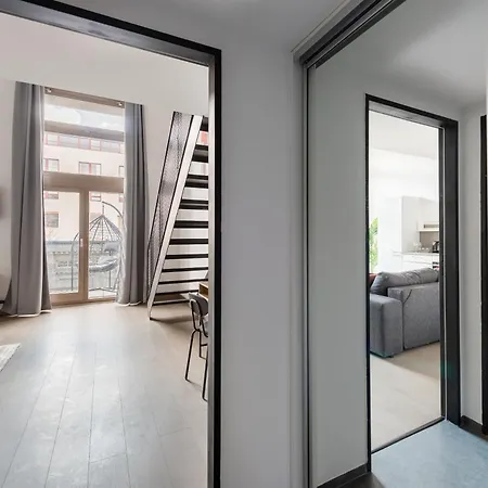 شقة Loft 2-room I Metro I Near The Center I Karlin
