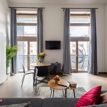 شقة Loft 2-room I Metro I Near The Center I Karlin براغ