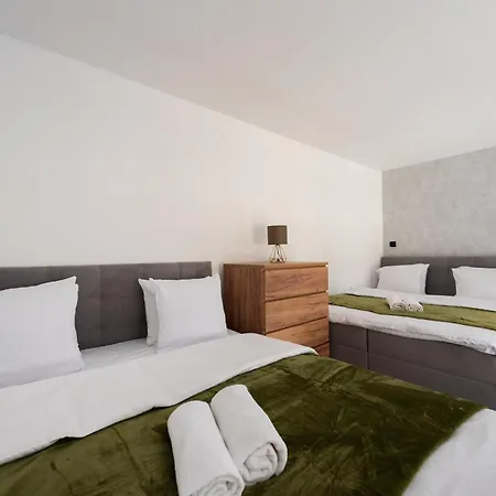 Loft 2-room I Metro I Near The Center I Karlin شقة *
