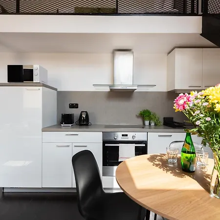 Apartment Loft Cozy In Center Prag
