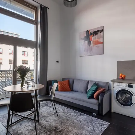 شقة Loft 2-room I Metro I Near The Center I Karlin