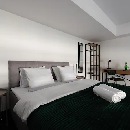 شقة Loft 2-room I Metro I Near The Center I Karlin *