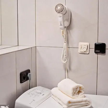Loft 2-Room Studios I Metro I Near The Center I Karlin Prag