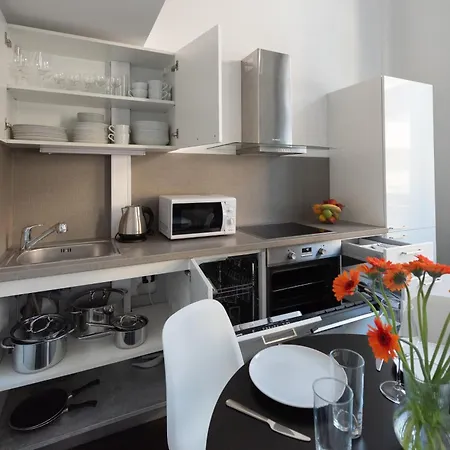 Loft 2-room I Metro I Near The Center I Karlin * براغ
