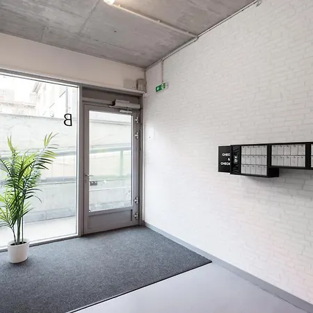 Loft 2-room I Metro I Near The Center I Karlin *