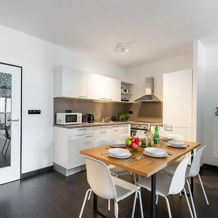 شقة Loft 2-room I Metro I Near The Center I Karlin *