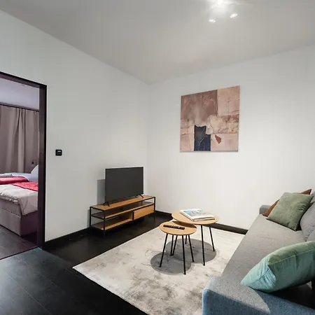 Apartman Loft 2-room I Metro I Near The Center I Karlin